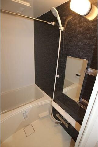 バス・シャワールーム　日々の疲れを癒すお風呂です♪