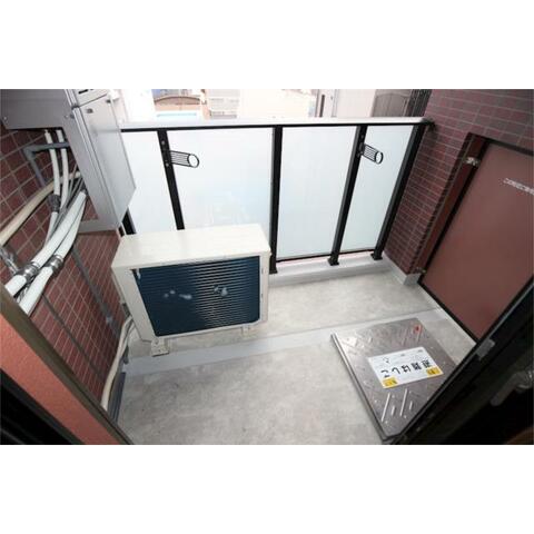 バルコニー　暖かな日差しのふりそそぐバルコニー♪