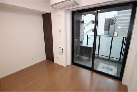 居室・リビング　こちらのリビングで趣味の時間をお楽しみください♪