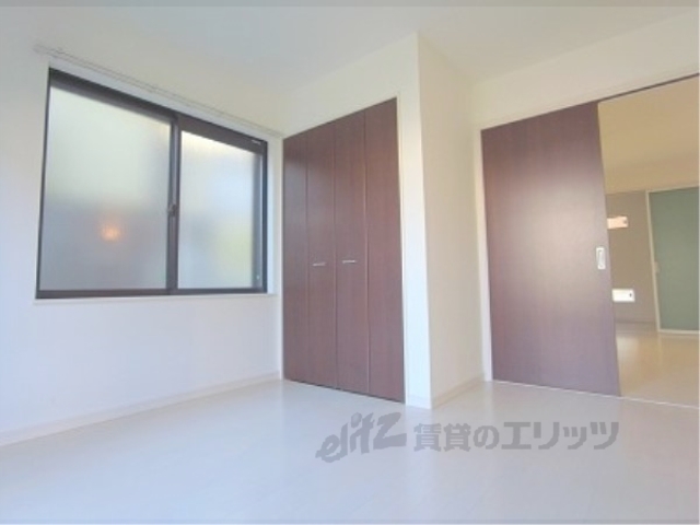 居室・リビング　６．２帖の洋室です