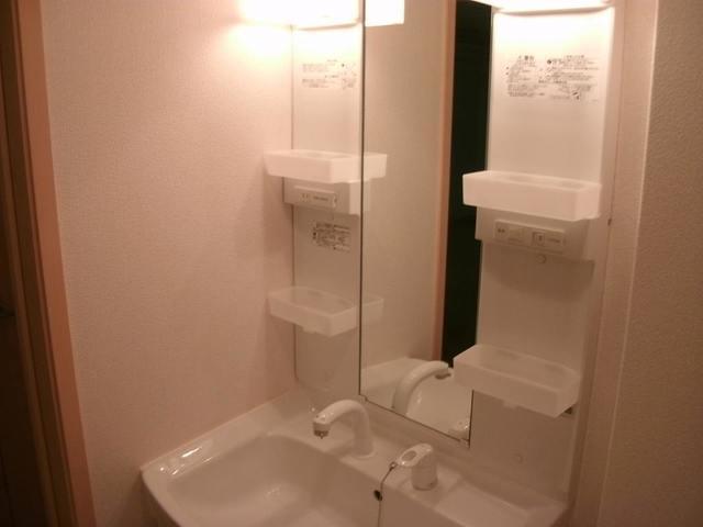 その他設備　シャワー付き洗面台