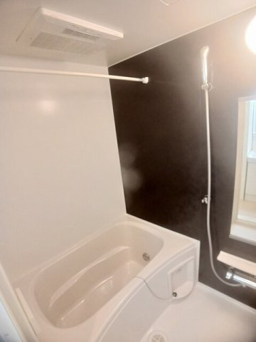バス・シャワールーム　ゆったり過ごせるお風呂です
