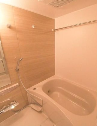 バス・シャワールーム　ゆったり過ごせるお風呂です