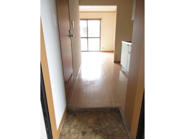 玄関　同タイプの部屋