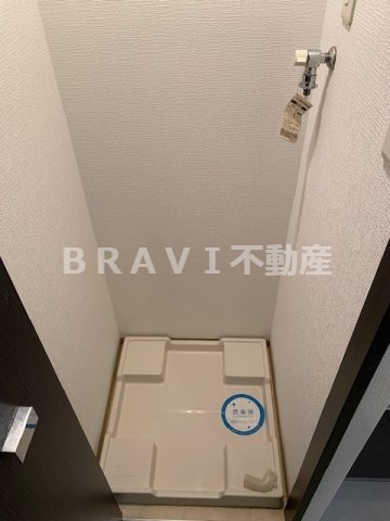 その他設備　【アーデン堺筋本町】室内洗濯機置き場