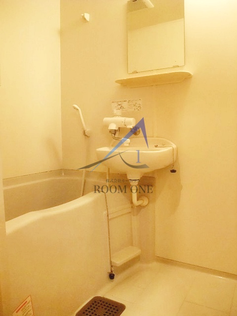 バス・シャワールーム　お風呂です。