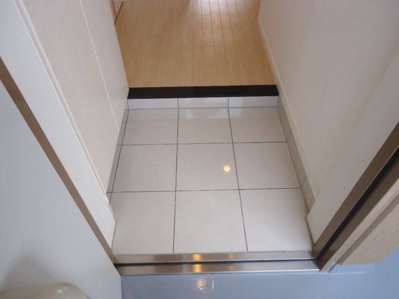 玄関　図面と現状に相違がある場合には現状を優先