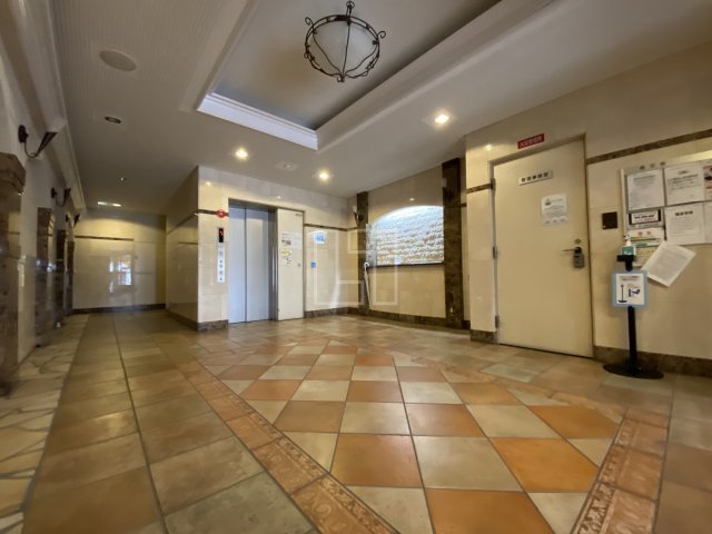 ロビー　プレサンス心斎橋モデルノ　ロビー