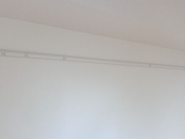 その他設備　ピクチャーレール