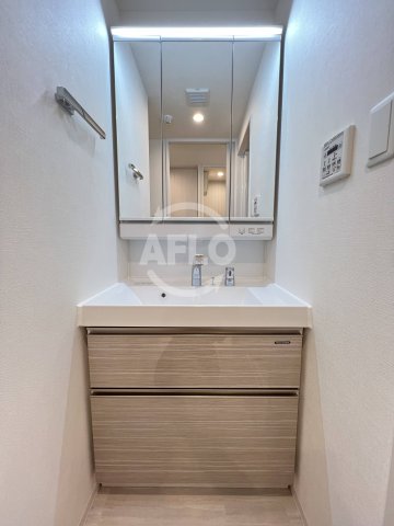 洗面設備　シーズンフラッツ新町　独立洗面台