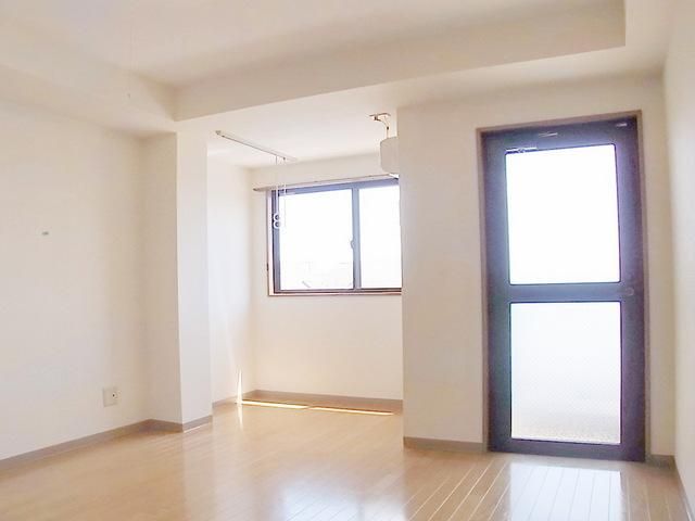 眺望　★エアコン・室内物干し完備★