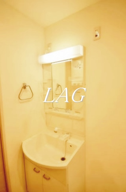 洗面設備　洗面台です。