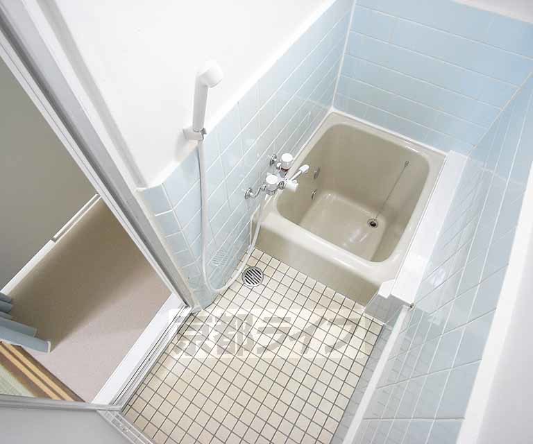 バス・シャワールーム　きれいなお風呂です。