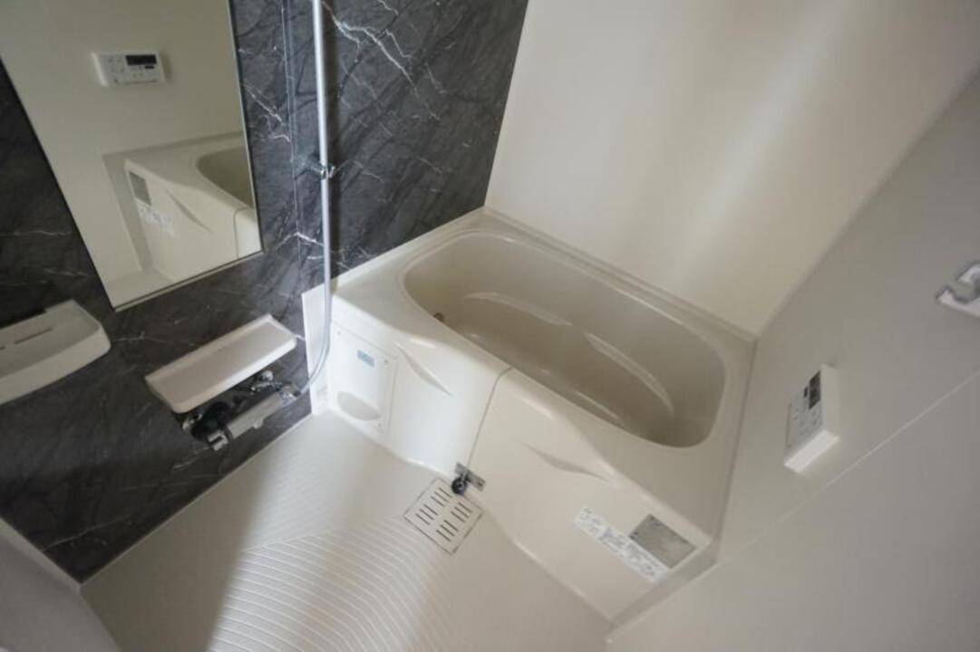 バス・シャワールーム　浴室