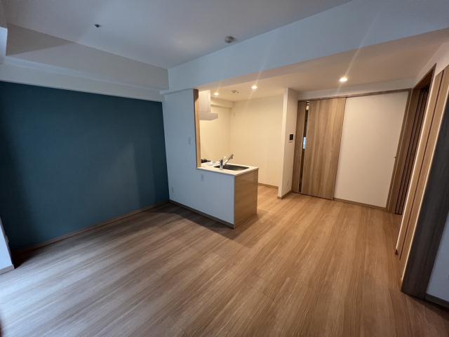 居室・リビング　※別部屋の参考写真です。