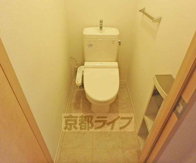 トイレ　シンプルで使いやすいトイレスペース