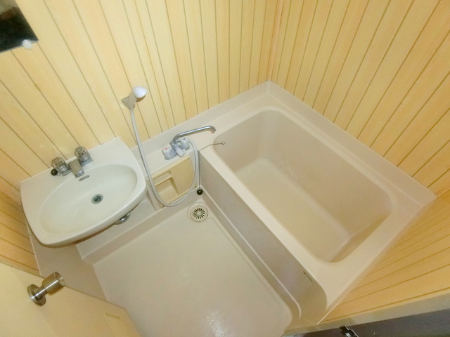 バス・シャワールーム　バス・トイレ別