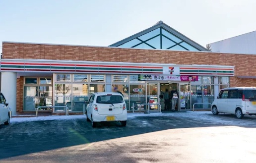 コンビニ　セブンイレブン札幌厚別北3条店（コンビニ）まで247m