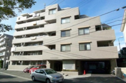 建物外観　シンプルで落ち着いたデザインの外観です