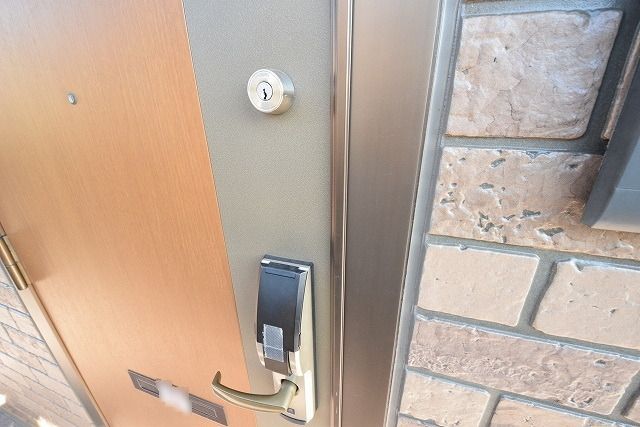 エントランス　★お問い合わせはタウンハウジングまで★