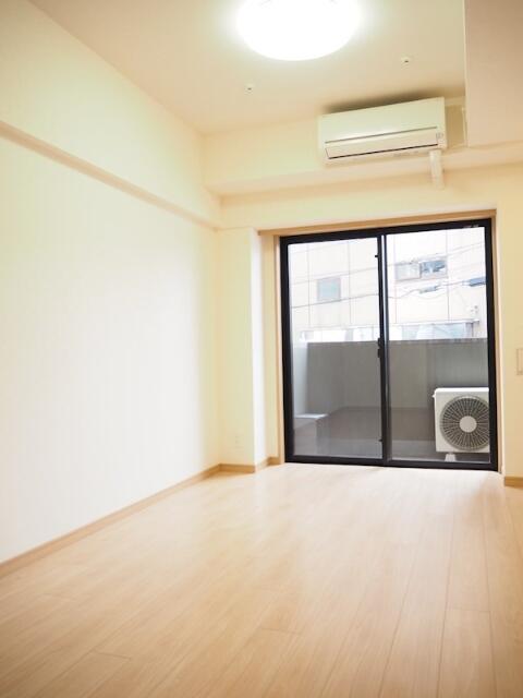 居室・リビング　ゆったりした洋室です