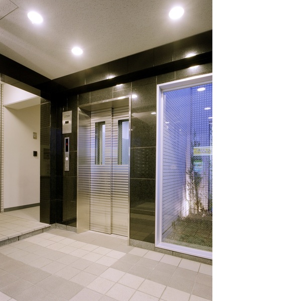 ロビー　エレベーターあり◎