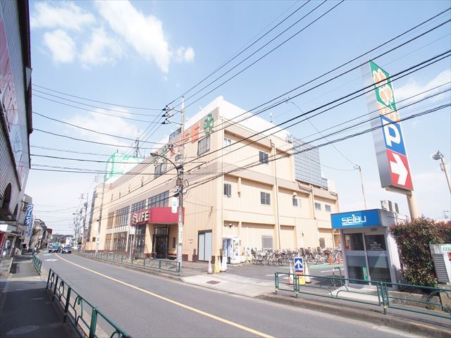 スーパー　ライフ西大泉店（スーパー）まで439m
