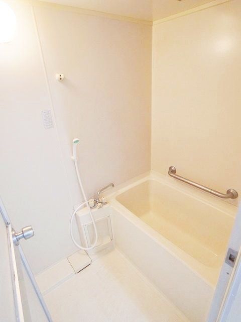 バス・シャワールーム　♪サッパリ爽快バスタイム！♪