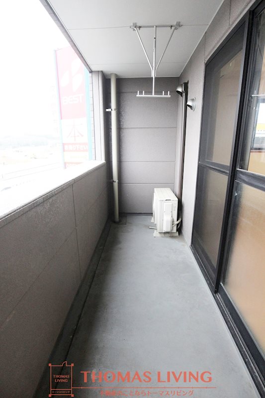 バルコニー　広めのバルコニー。