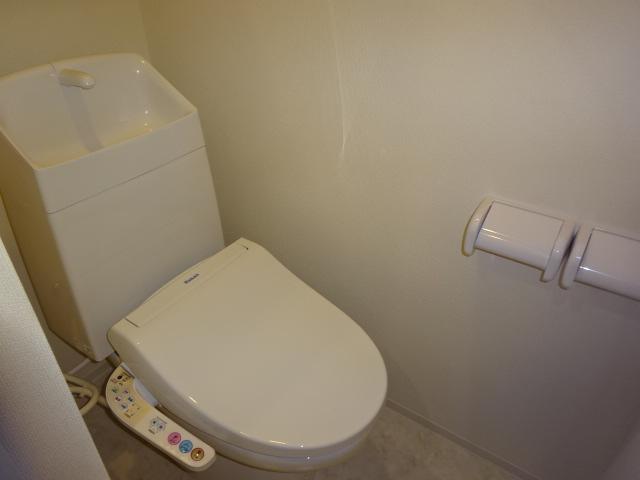 トイレ　シャワー付トイレ