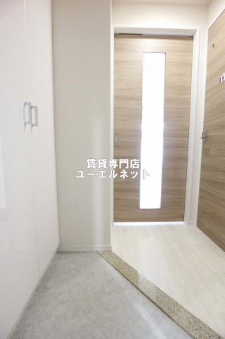 玄関　住まいの顔ともなる玄関