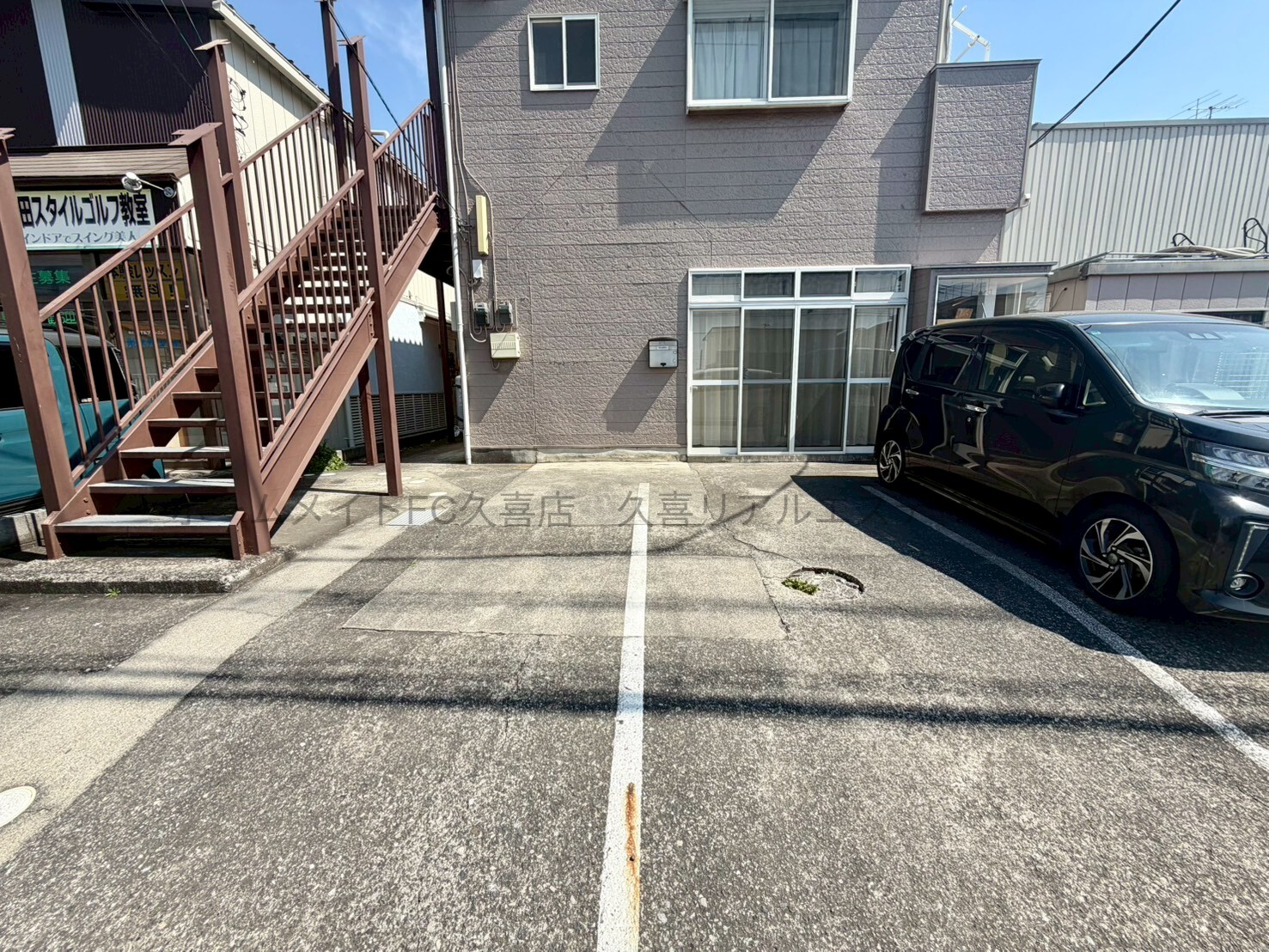 駐車場　現在空き無し