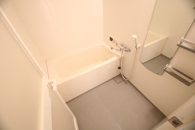 バス・シャワールーム　※別室の参考写真の為、現況優先です。