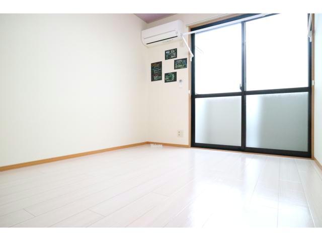 居室・リビング　洋室