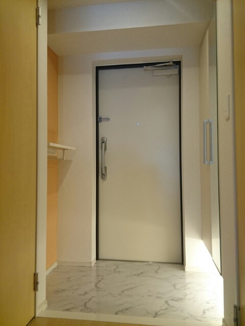 玄関　ゆとりある玄関スペース♪