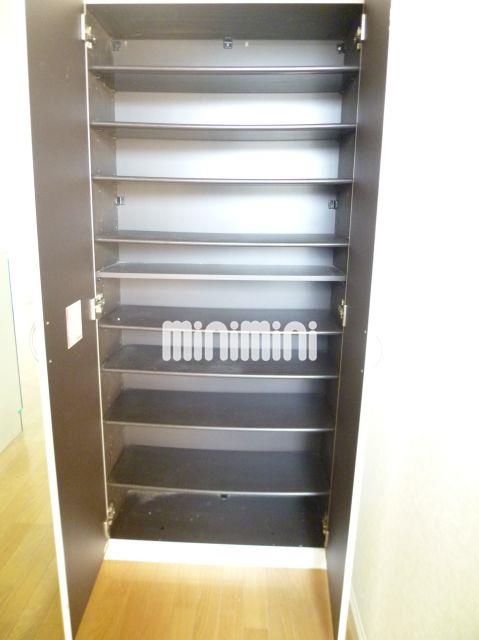 玄関　＊２０２号室の写真