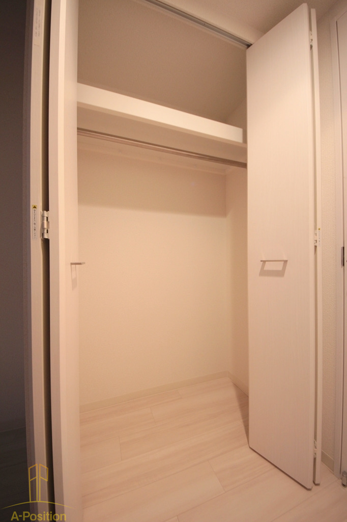 収納　エスリード福島ラグジェ