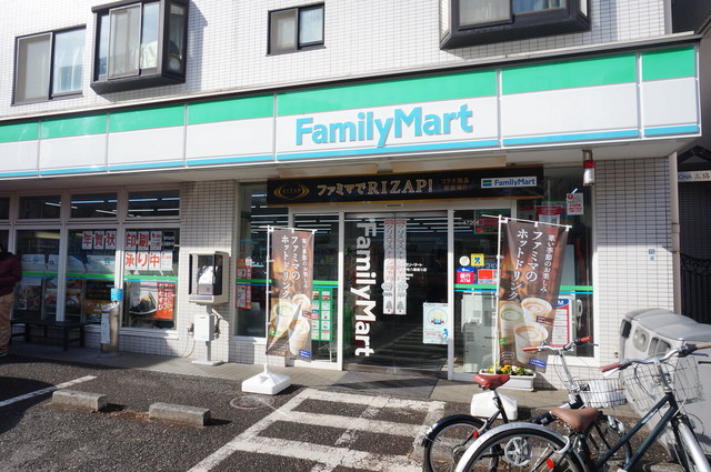 コンビニ　ファミリーマート吉祥寺八幡通り店（コンビニ）まで470m