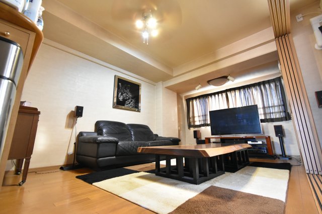 居室・リビング　家具家電類はありません