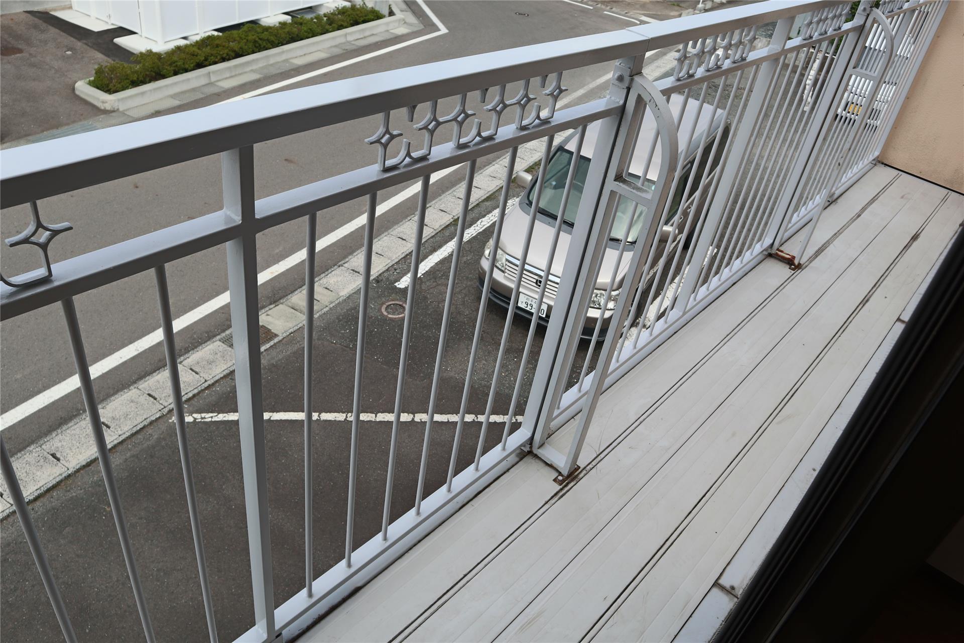 バルコニー　バルコニー