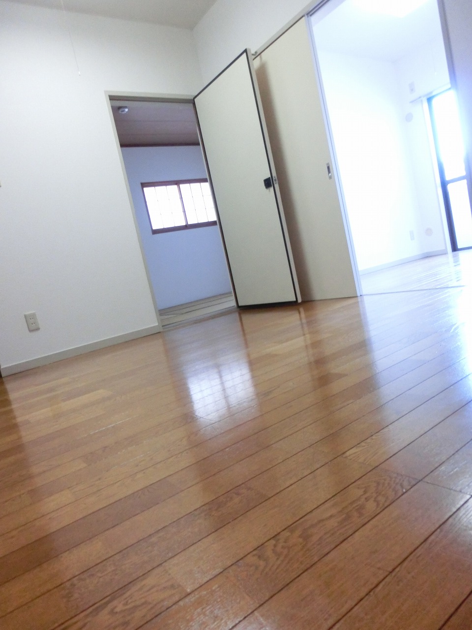 居室・リビング　きちんと手入れされているお部屋です！