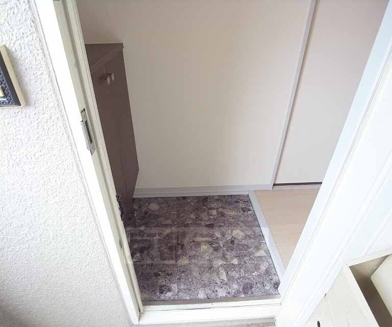 玄関　玄関です。