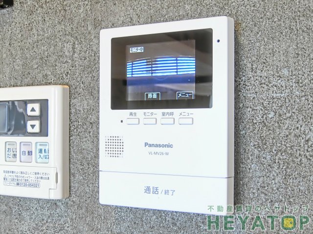 セキュリティ　不意の訪問もモニター付きドアホンで安心確認