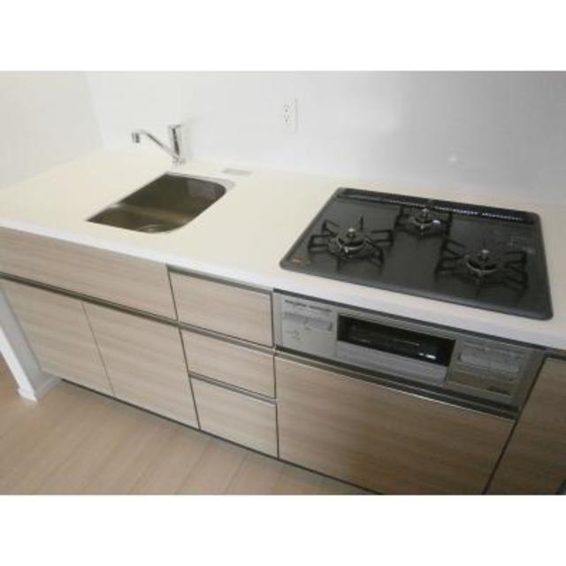 キッチン　※写真は同タイプ住戸です。