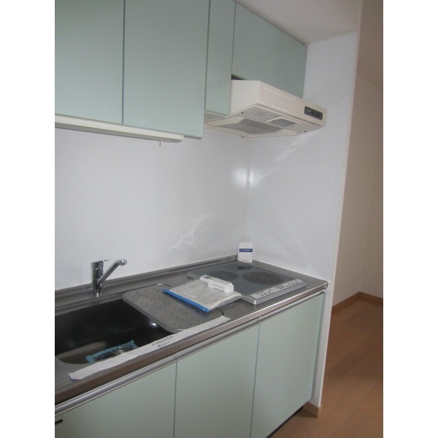 キッチン　※同タイプ別部屋写真