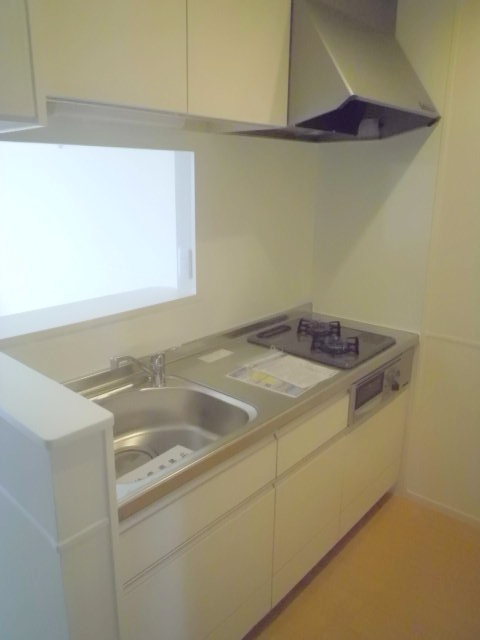 キッチン　料理の幅も広がるグリル付ガス２口システムキッチン