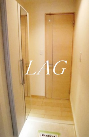 玄関　玄関です。