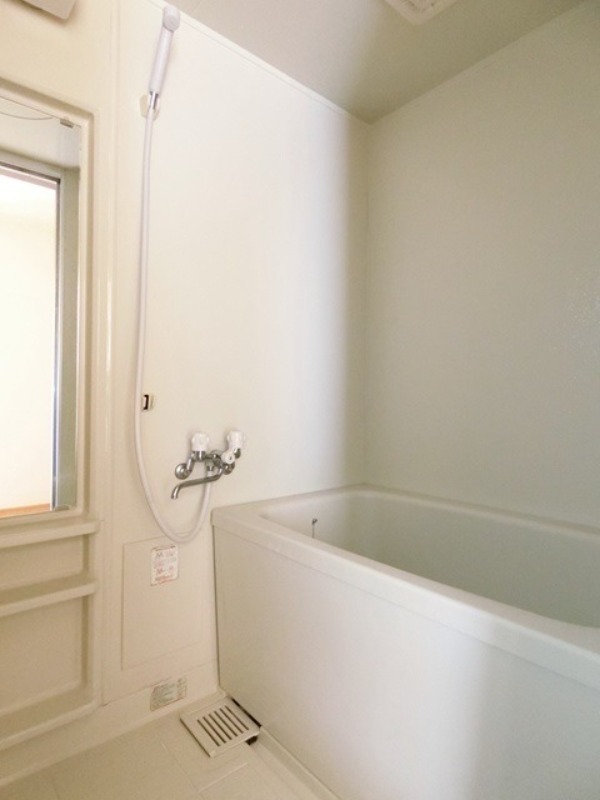 バス・シャワールーム　図面と現状に相違がある場合には現状を優先