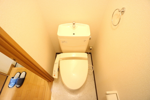 トイレ　トイレ温水洗浄便座