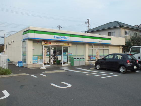 コンビニ　ファミリーマート北柏三丁目店（コンビニ）まで116m